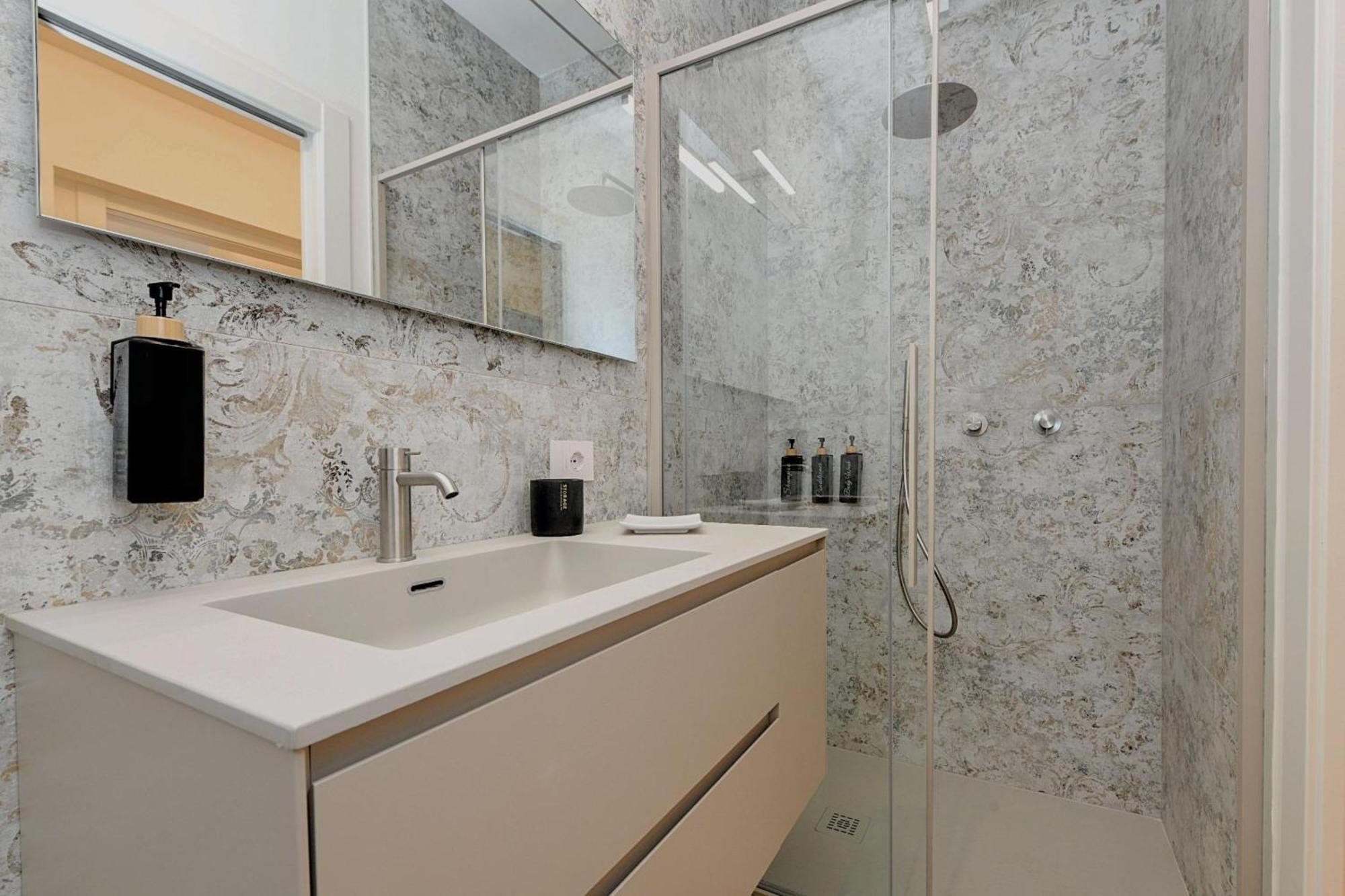 Desenzanoloft Official Partner Marriott Homes & - The Giant - Renovated 2025 - View * Desenzano del Garda